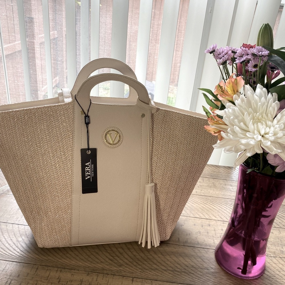 ๐
Vera Handbag/Shoulder Bag - Tote ๐
- Picture 2 of 12